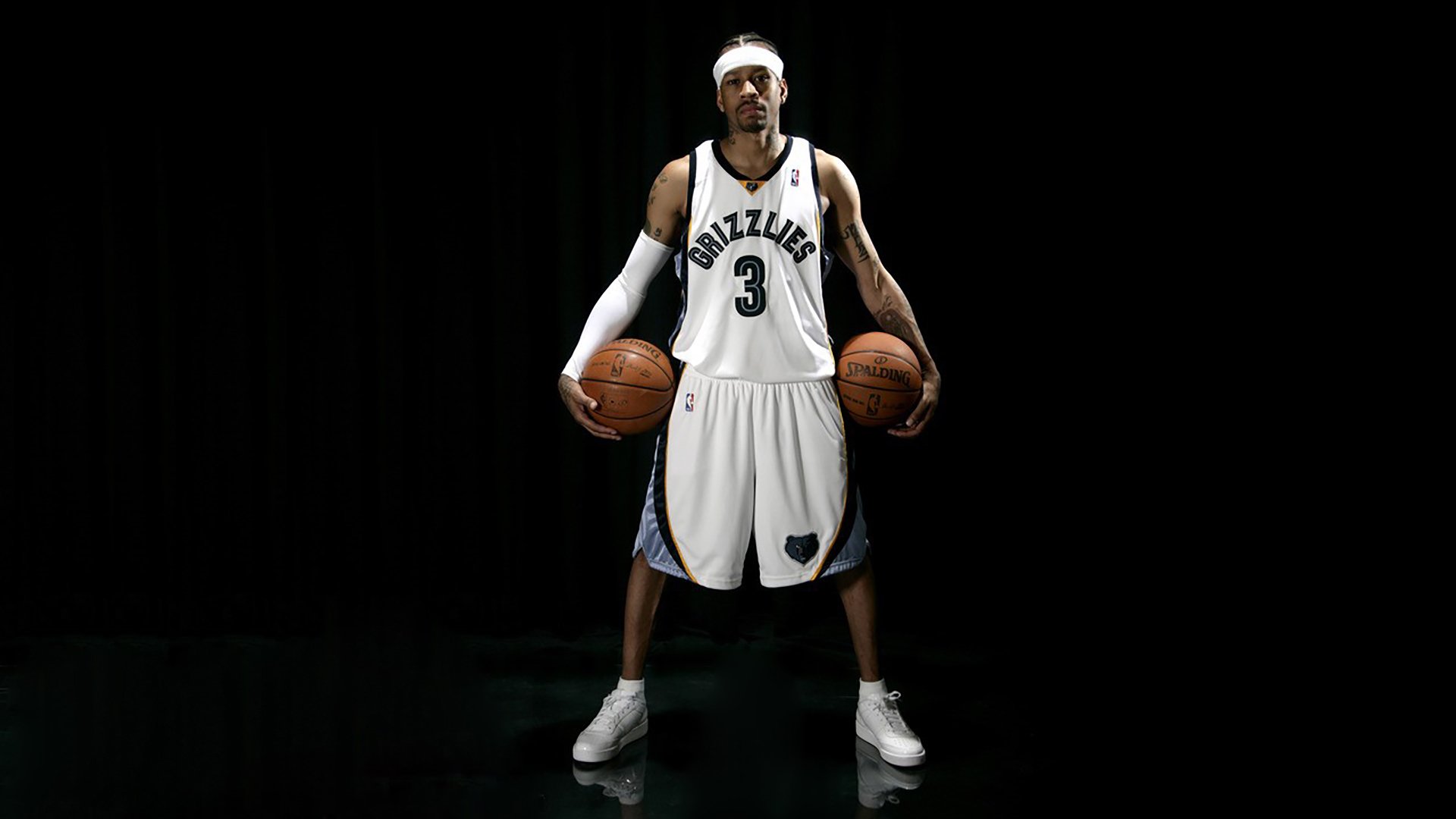 -库里：百发百中，三分线外绝无仅有的“魔炮”！，库里如何超越魔术师